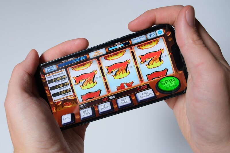 How to play casino on mobile